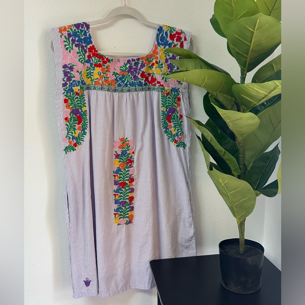 J. Marie Purple, White and Embroidered Dress, S